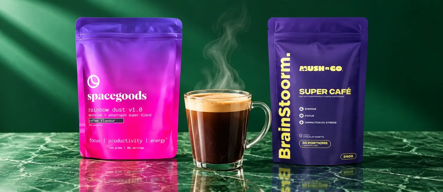 Bolsa de Spacegoods Rainbow Dust junto a Brainstoorm de Mush N Go y una taza de bebida caliente